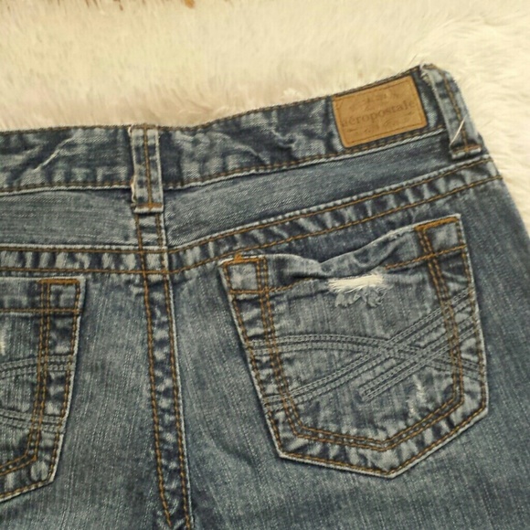 Aeropostale Hailey Distressed Jeans sz 4 short - Picture 4 of 10